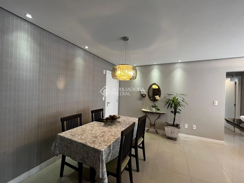 Apartamento semimobiliado no Pantanal | 2 dormitórios (1 suíte) | Próximo à UFSC: 5ª foto da galeria de imagens do imóvel