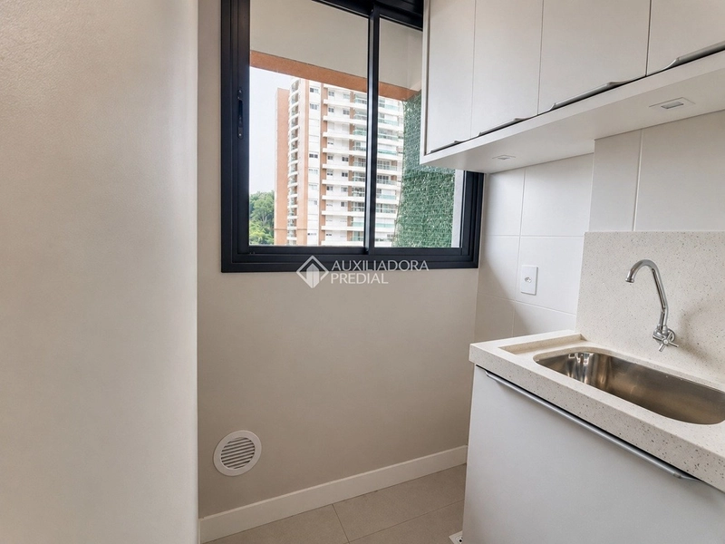 Aluguel de apartamento  semi mobiliado com 2 dormitórios e vista mar no centro de Florianópolis.: 4ª foto da galeria de imagens do imóvel