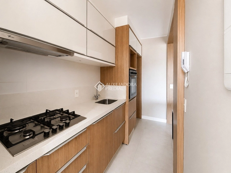 Aluguel de apartamento  semi mobiliado com 2 dormitórios e vista mar no centro de Florianópolis.: 3ª foto da galeria de imagens do imóvel