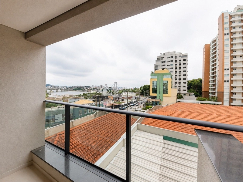 Aluguel de apartamento  semi mobiliado com 2 dormitórios e vista mar no centro de Florianópolis.: 45ª foto da galeria de imagens do imóvel