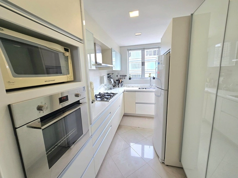 Apartamento reformado com 3 suítes e vista mar | Beira-Mar Norte: 28ª foto da galeria de imagens do imóvel