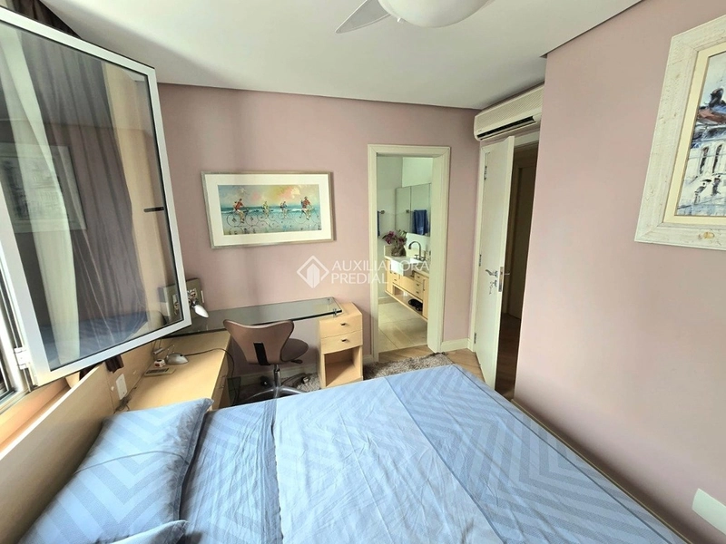 Apartamento reformado com 3 suítes e vista mar | Beira-Mar Norte: 14ª foto da galeria de imagens do imóvel