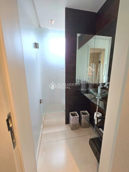 Apartamento reformado com 3 suítes e vista mar | Beira-Mar Norte: 10ª foto da galeria de imagens do imóvel