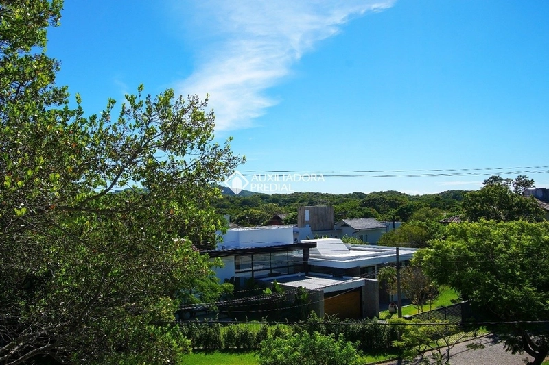 Casa em condomínio exclusivo | Porto da Lagoa | Acesso privativo à praia: 9ª foto da galeria de imagens do imóvel