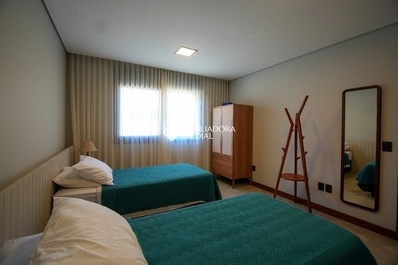 Casa em condomínio exclusivo | Porto da Lagoa | Acesso privativo à praia: 26ª foto da galeria de imagens do imóvel