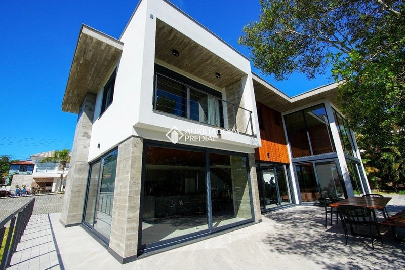 Casa em condomínio exclusivo | Porto da Lagoa | Acesso privativo à praia: 2ª foto da galeria de imagens do imóvel