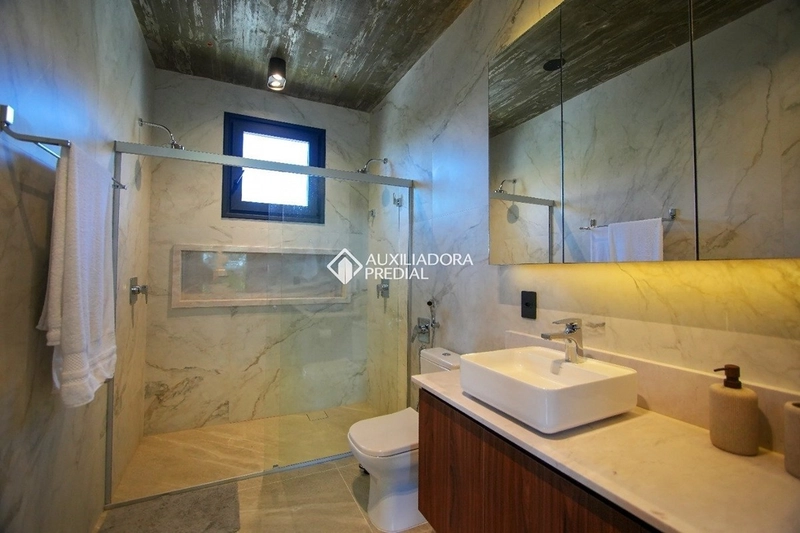 Casa em condomínio exclusivo | Porto da Lagoa | Acesso privativo à praia: 14ª foto da galeria de imagens do imóvel