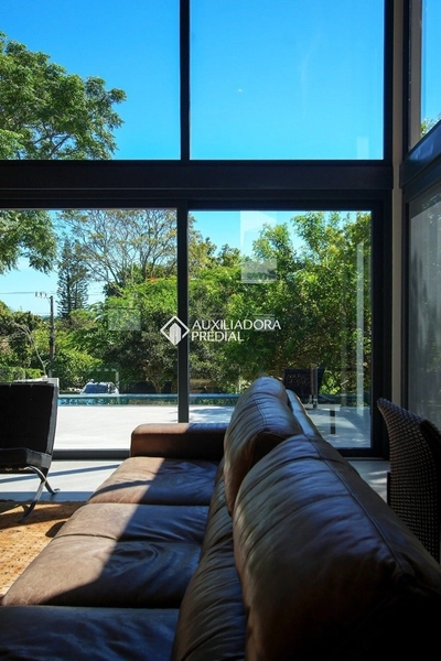 Casa em condomínio exclusivo | Porto da Lagoa | Acesso privativo à praia: 29ª foto da galeria de imagens do imóvel