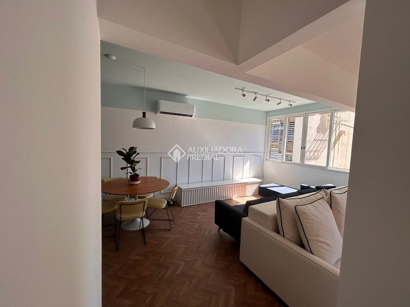 Apartamento com suíte totalmente reformado | Centro de Florianópolis | Próximo ao Beiramar: 7ª foto da galeria de imagens do imóvel