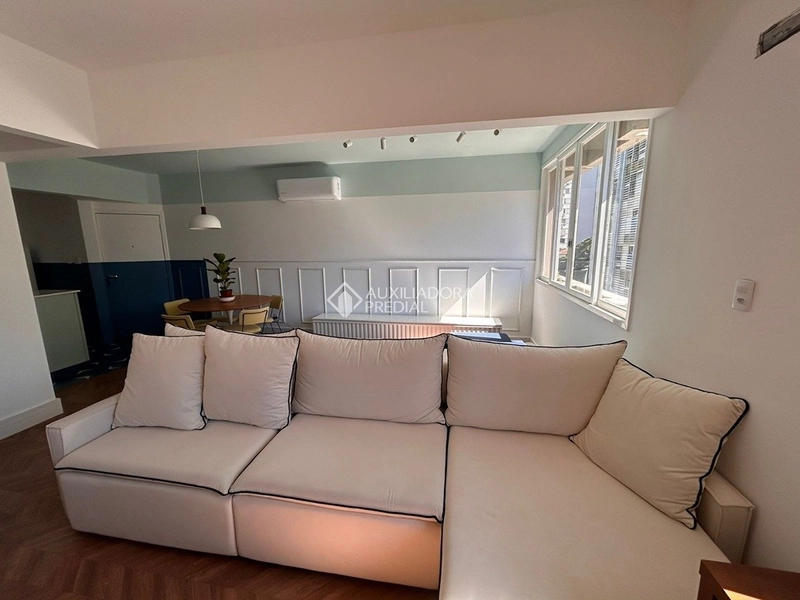 Apartamento com suíte totalmente reformado | Centro de Florianópolis | Próximo ao Beiramar: 3ª foto da galeria de imagens do imóvel