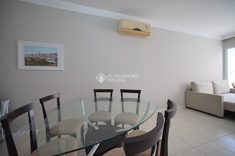 Apartamento mobiliado para alugar em Jurerê | 2 suítes | sacada com churrasqueira | pronto para morar: 7ª foto da galeria de imagens do imóvel