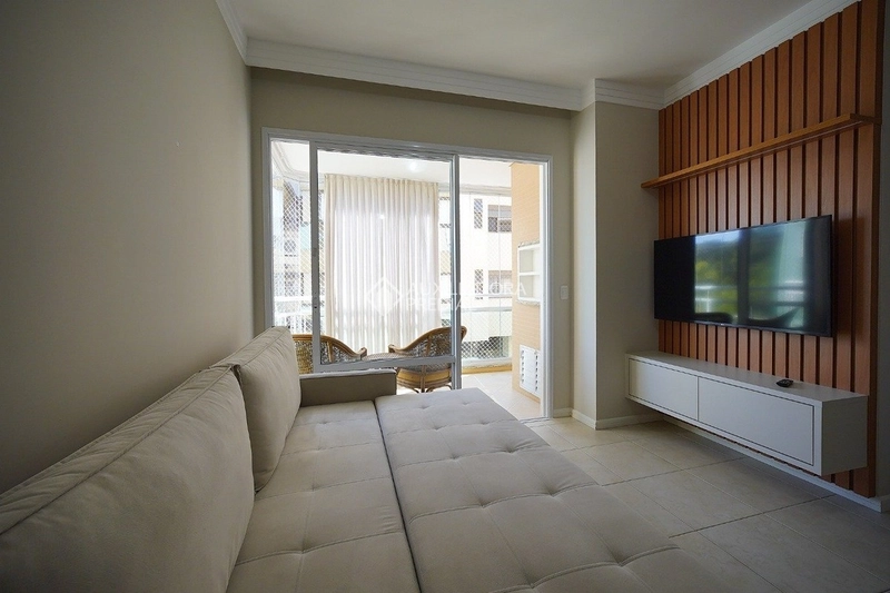 Apartamento mobiliado para alugar em Jurerê | 2 suítes | sacada com churrasqueira | pronto para morar: 3ª foto da galeria de imagens do imóvel