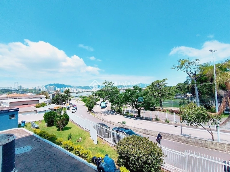 Apartamento mobiliado com 2 quartos - reformado - Centro - Florianópolis/SC: 16ª foto da galeria de imagens do imóvel