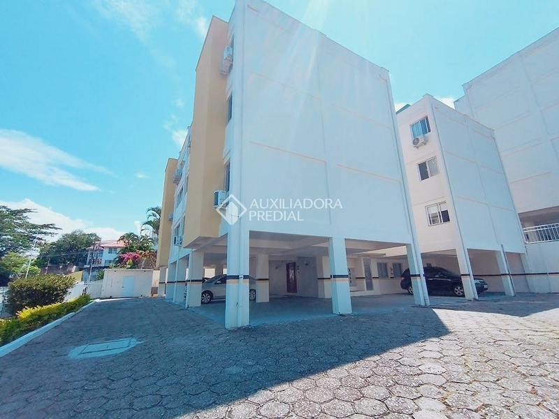 Apartamento mobiliado com 2 quartos - reformado - Centro - Florianópolis/SC: 18ª foto da galeria de imagens do imóvel