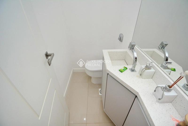 Apartamento mobiliado 3 dormitórios no Centro de Florianópolis – 95 m², próximo ao Beiramar Shopping: 7ª foto da galeria de imagens do imóvel