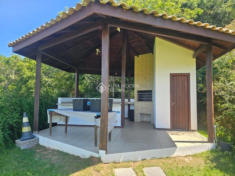 Casa em condomínio na Trindade, ao lado da UFSC, com 4 dormitórios e pronta para morar.: 32ª foto da galeria de imagens do imóvel