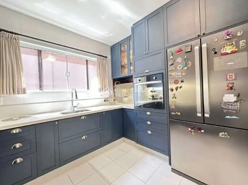 Casa em condomínio na Trindade, ao lado da UFSC, com 4 dormitórios e pronta para morar.: 11ª foto da galeria de imagens do imóvel