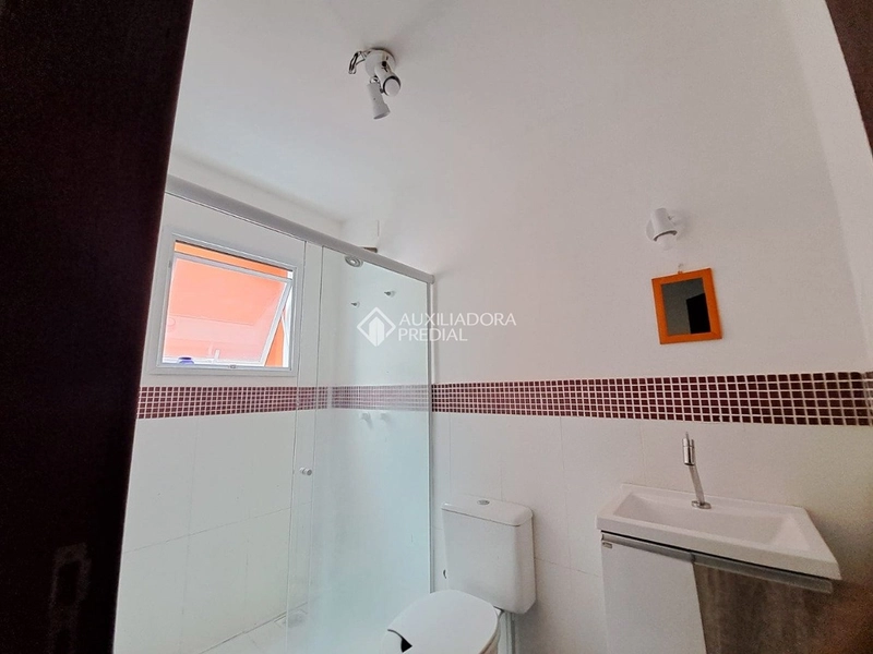 Casa para alugar no Rio Tavares Florianópolis | 3 suítes | piscina | próxima à praia | alto padrão: 29ª foto da galeria de imagens do imóvel