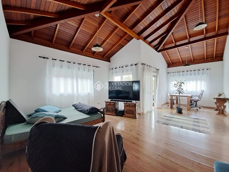 Casa para alugar no Rio Tavares Florianópolis | 3 suítes | piscina | próxima à praia | alto padrão: 26ª foto da galeria de imagens do imóvel