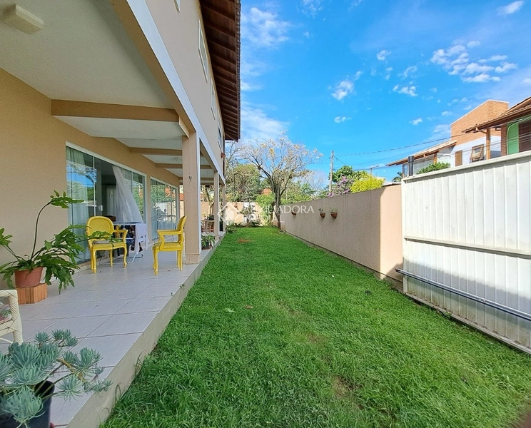 Casa para alugar no Rio Tavares Florianópolis | 3 suítes | piscina | próxima à praia | alto padrão: 5ª foto da galeria de imagens do imóvel