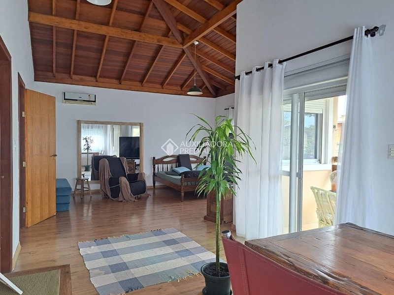 Casa para alugar no Rio Tavares Florianópolis | 3 suítes | piscina | próxima à praia | alto padrão: 23ª foto da galeria de imagens do imóvel