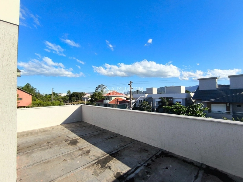 Casa para alugar no Campeche Florianópolis | 3 dormitórios | ampla | próximo à praia: 35ª foto da galeria de imagens do imóvel