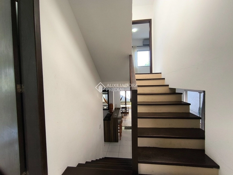 Casa para alugar no Campeche Florianópolis | 3 dormitórios | ampla | próximo à praia: 27ª foto da galeria de imagens do imóvel
