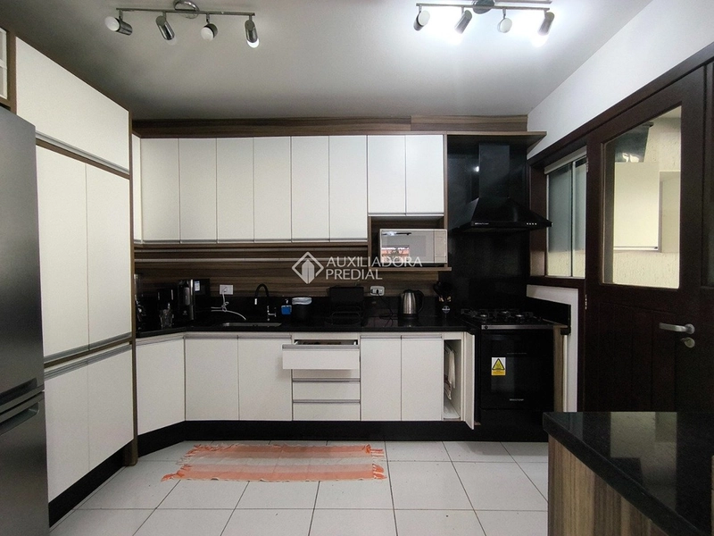 Casa para alugar no Campeche Florianópolis | 3 dormitórios | ampla | próximo à praia: 12ª foto da galeria de imagens do imóvel