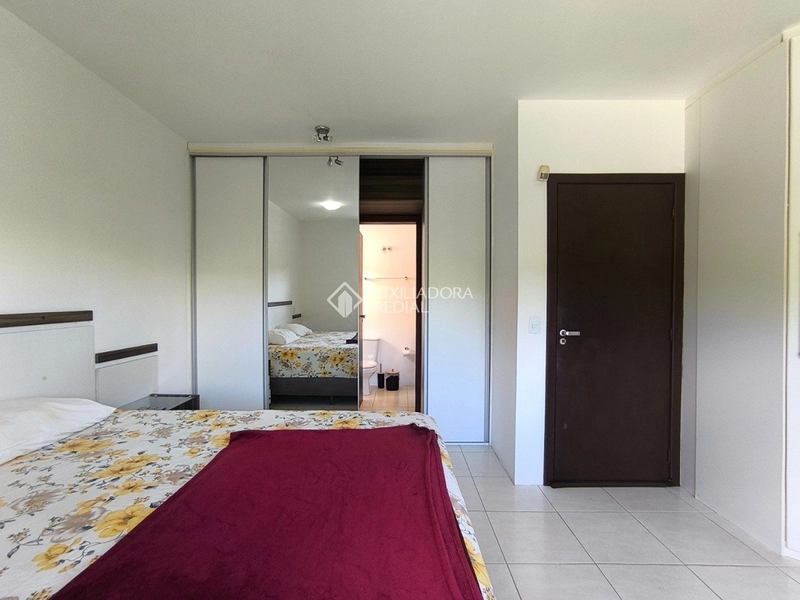 Casa para alugar no Campeche Florianópolis | 3 dormitórios | ampla | próximo à praia: 31ª foto da galeria de imagens do imóvel