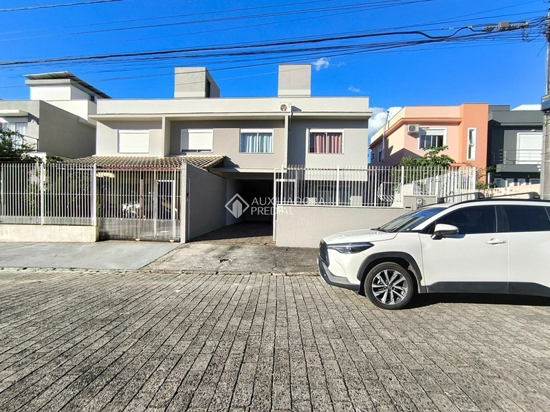 Casa para alugar no Campeche Florianópolis | 3 dormitórios | ampla | próximo à praia: 39ª foto da galeria de imagens do imóvel