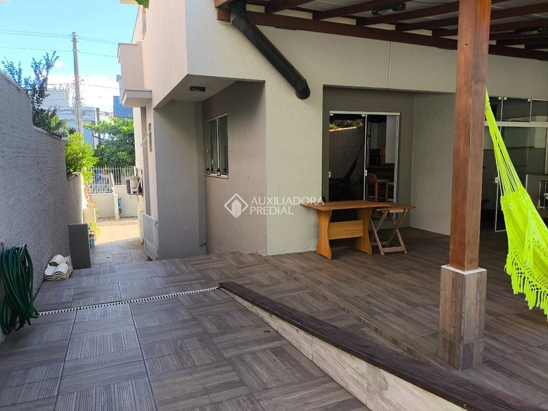 Casa para alugar no Campeche Florianópolis | 3 dormitórios | ampla | próximo à praia: 19ª foto da galeria de imagens do imóvel