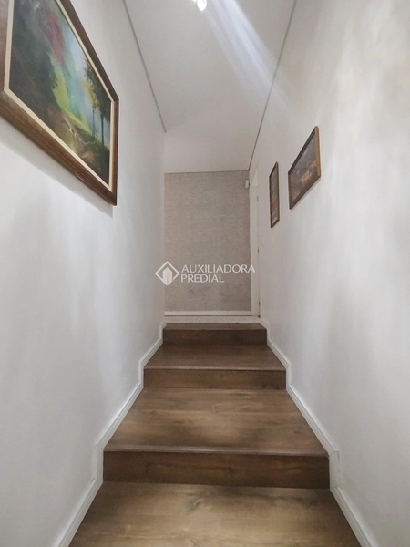 Casa 4 dormitórios para alugar em Florianópolis - 3 suítes, 5 vagas, piscina e vista deslumbrante: 13ª foto da galeria de imagens do imóvel