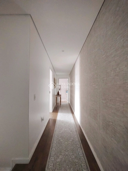 Casa 4 dormitórios para alugar em Florianópolis - 3 suítes, 5 vagas, piscina e vista deslumbrante: 14ª foto da galeria de imagens do imóvel