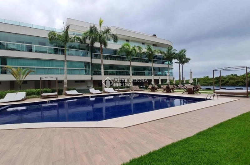 Cobertura para alugar no Campeche Florianópolis | 5 suítes | 750m² | piscina privativa | vista mar definitiva: 33ª foto da galeria de imagens do imóvel