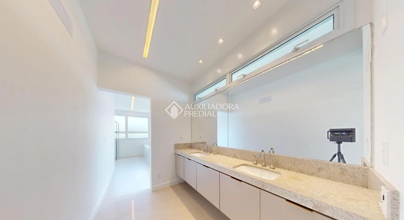 Cobertura para alugar no Campeche Florianópolis | 5 suítes | 750m² | piscina privativa | vista mar definitiva: 12ª foto da galeria de imagens do imóvel