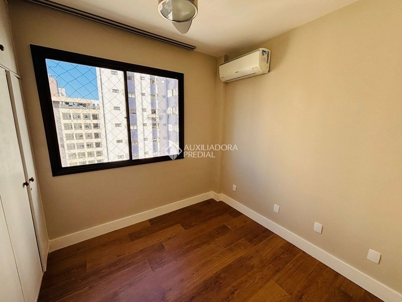 Apartamento reformado com 3 dormitórios | Centro de Florianópolis | Próximo ao Beiramar: 8ª foto da galeria de imagens do imóvel