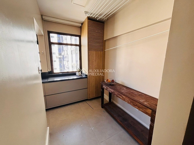 Apartamento reformado com 3 dormitórios | Centro de Florianópolis | Próximo ao Beiramar: 22ª foto da galeria de imagens do imóvel