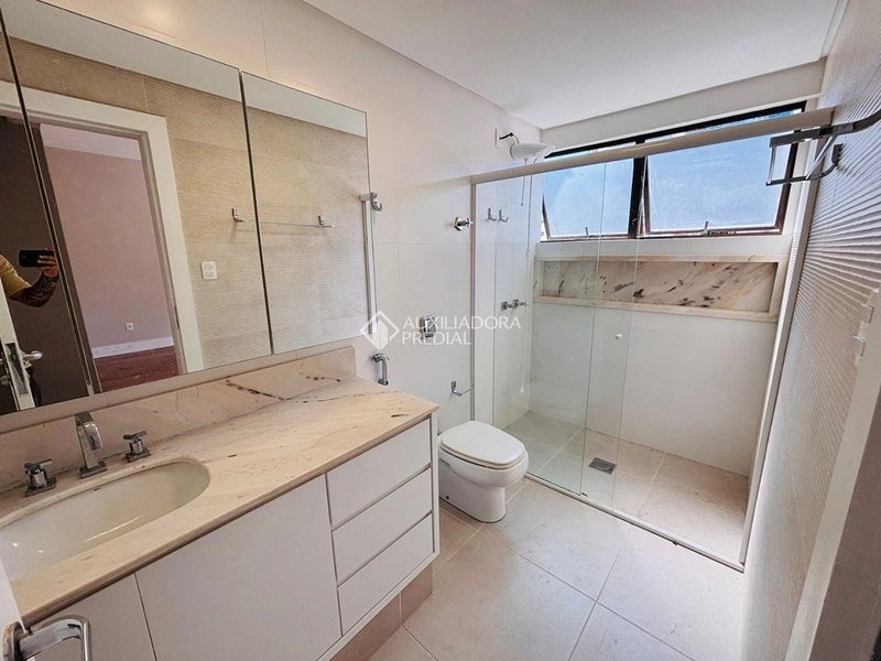 Apartamento reformado com 3 dormitórios | Centro de Florianópolis | Próximo ao Beiramar: 4ª foto da galeria de imagens do imóvel