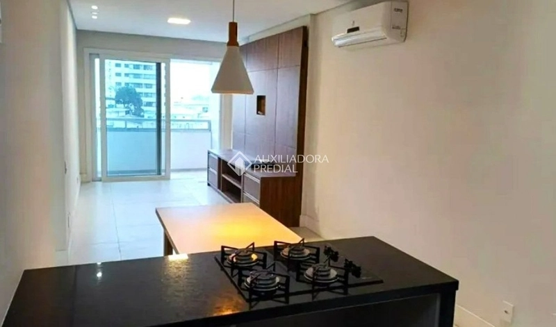 Apartamento à venda no Centro de Florianópolis | 2 dormitórios | Próximo à Beira-Mar Norte: 2ª foto da galeria de imagens do imóvel