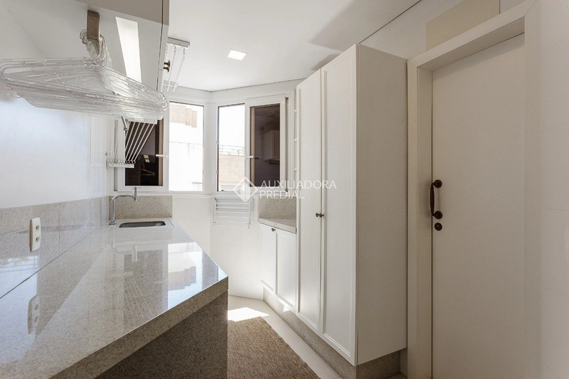 Cobertura duplex de luxo à venda na Agronômica | Vista panorâmica para a Beira-Mar Norte: 31ª foto da galeria de imagens do imóvel