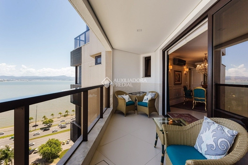 Cobertura duplex de luxo à venda na Agronômica | Vista panorâmica para a Beira-Mar Norte: 49ª foto da galeria de imagens do imóvel