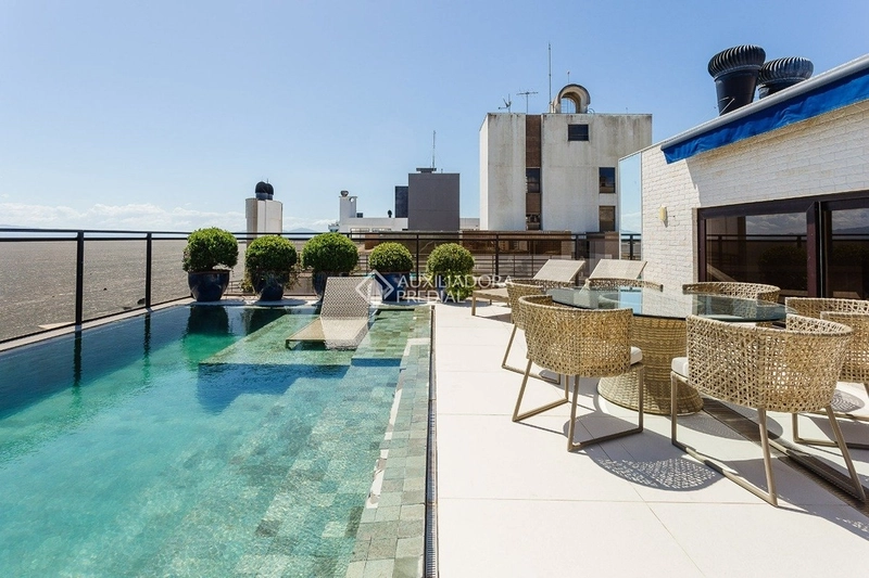 Cobertura duplex de luxo à venda na Agronômica | Vista panorâmica para a Beira-Mar Norte: 2ª foto da galeria de imagens do imóvel