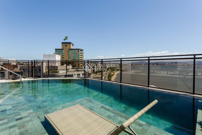 Cobertura duplex de luxo à venda na Agronômica | Vista panorâmica para a Beira-Mar Norte: 3ª foto da galeria de imagens do imóvel