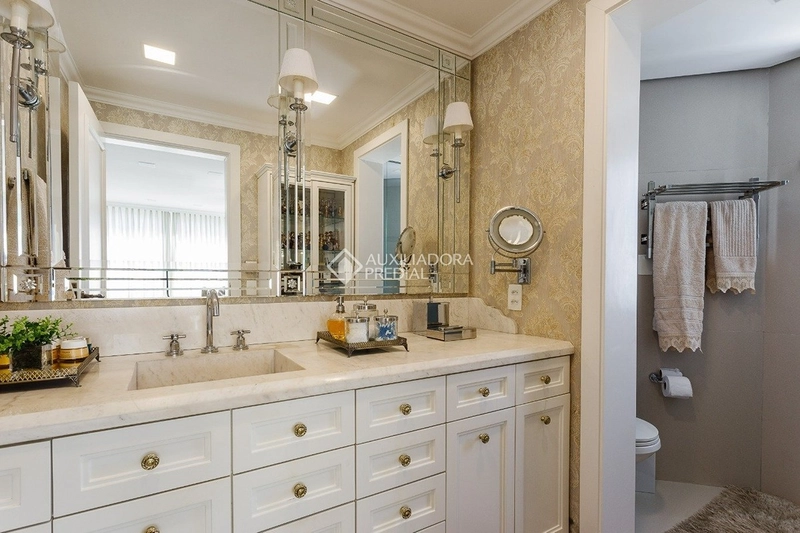 Cobertura duplex de luxo à venda na Agronômica | Vista panorâmica para a Beira-Mar Norte: 43ª foto da galeria de imagens do imóvel