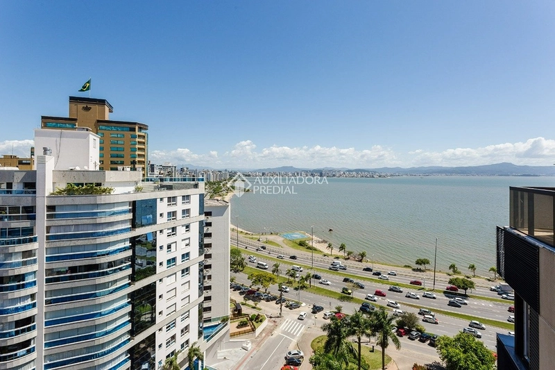 Cobertura duplex de luxo à venda na Agronômica | Vista panorâmica para a Beira-Mar Norte: 54ª foto da galeria de imagens do imóvel