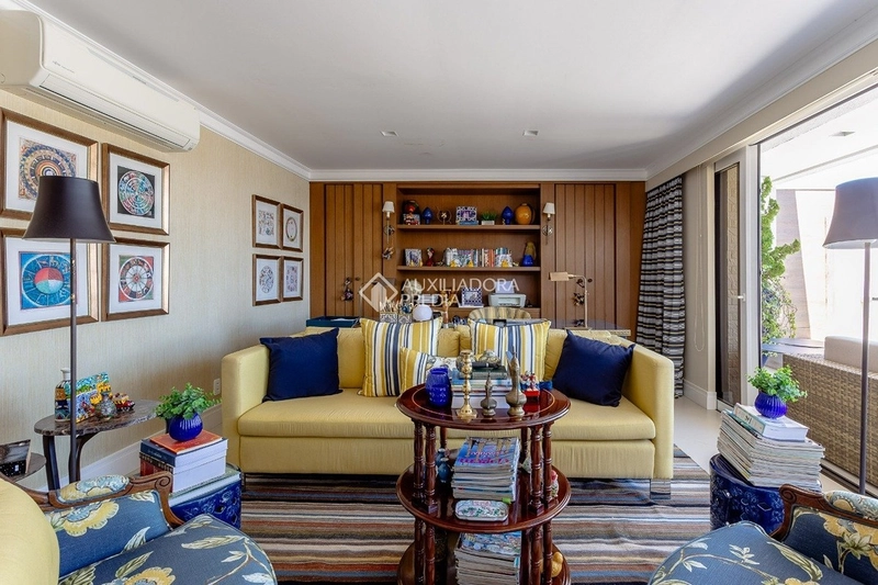 Cobertura duplex de luxo à venda na Agronômica | Vista panorâmica para a Beira-Mar Norte: 13ª foto da galeria de imagens do imóvel