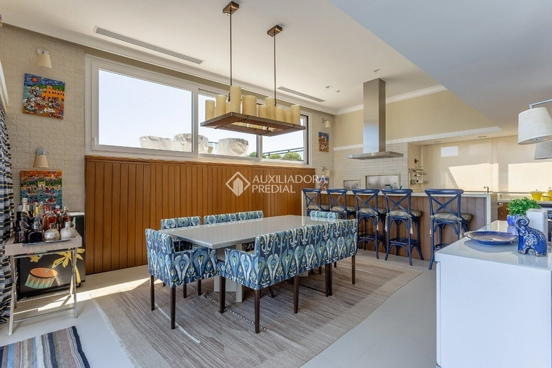 Cobertura duplex de luxo à venda na Agronômica | Vista panorâmica para a Beira-Mar Norte: 10ª foto da galeria de imagens do imóvel