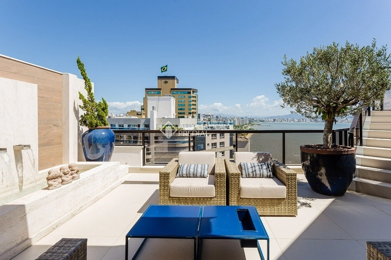 Cobertura duplex de luxo à venda na Agronômica | Vista panorâmica para a Beira-Mar Norte: 6ª foto da galeria de imagens do imóvel