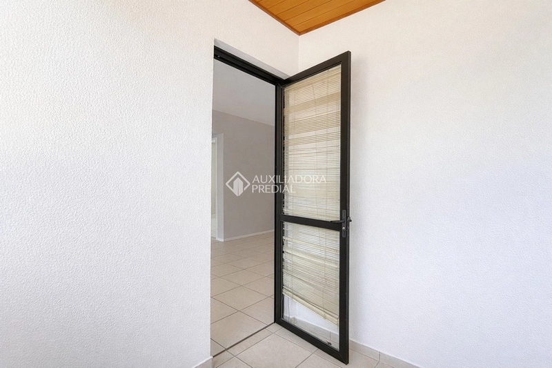 Apartamento para alugar no Centro de Florianópolis | 2 dormitórios | Próximo à Av. Mauro Ramos: 7ª foto da galeria de imagens do imóvel