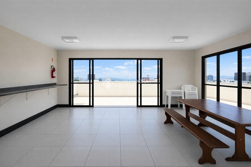 Apartamento para alugar no Centro de Florianópolis | 2 dormitórios | Próximo à Av. Mauro Ramos: 32ª foto da galeria de imagens do imóvel